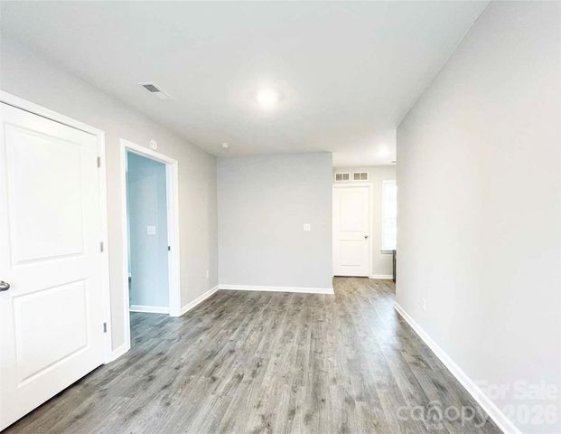 3044 Winesap Drive, Dallas, NC 28034