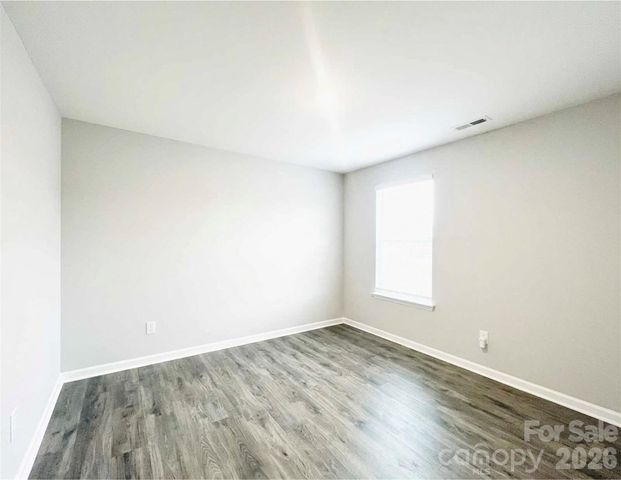 3044 Winesap Drive, Dallas, NC 28034