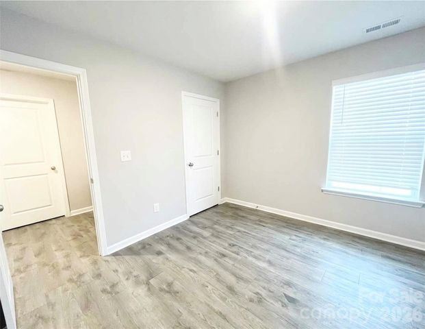 3044 Winesap Drive, Dallas, NC 28034