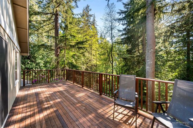 6 Inglewood Place, Bellingham, WA 98229