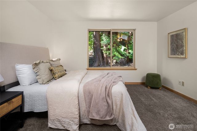 6 Inglewood Place, Bellingham, WA 98229