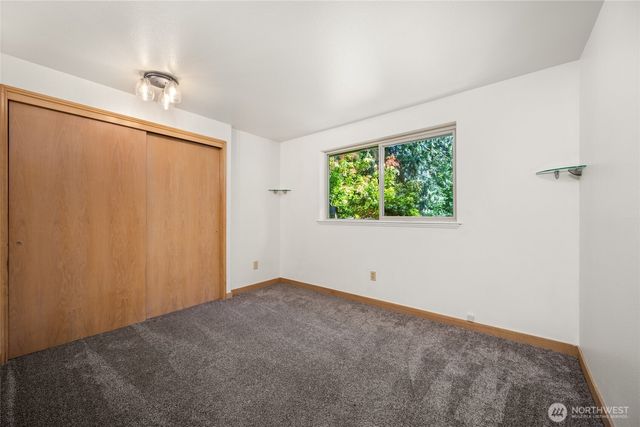 6 Inglewood Place, Bellingham, WA 98229