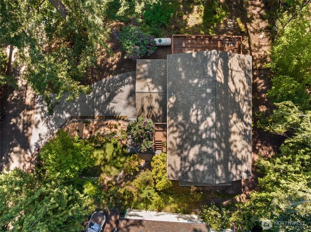 6 Inglewood Place, Bellingham, WA 98229