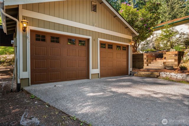 6 Inglewood Place, Bellingham, WA 98229