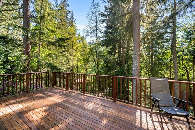 6 Inglewood Place, Bellingham, WA 98229