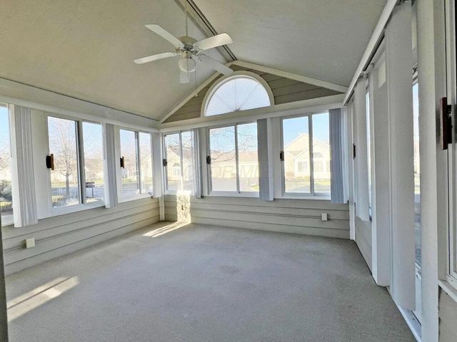 6363 Pinehurst Pointe, Westerville, OH 43082