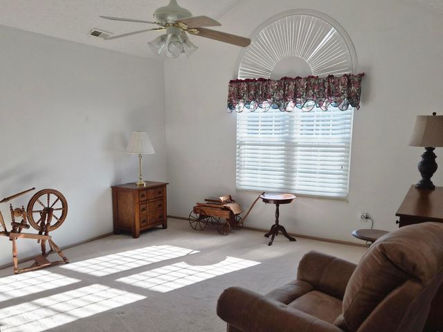 6363 Pinehurst Pointe, Westerville, OH 43082