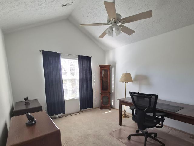 6363 Pinehurst Pointe, Westerville, OH 43082