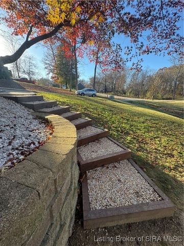 212 Slate Run Drive, Henryville, IN 47126