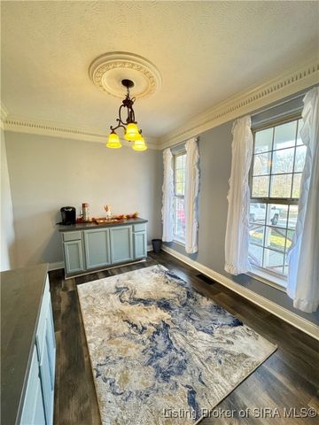 212 Slate Run Drive, Henryville, IN 47126