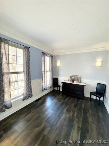 212 Slate Run Drive, Henryville, IN 47126