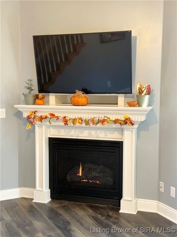 212 Slate Run Drive, Henryville, IN 47126