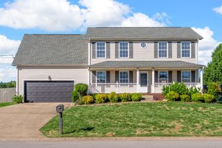 1335 Sunfield Dr, Clarksville, TN 37042