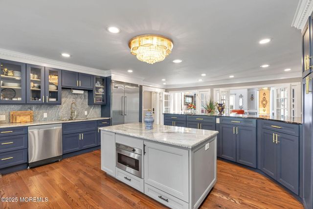 14 Schanck Road, Holmdel, NJ 07733