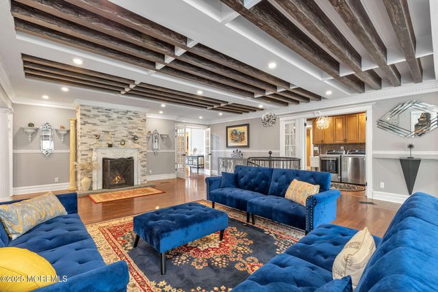 14 Schanck Road, Holmdel, NJ 07733