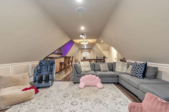 14 Schanck Road, Holmdel, NJ 07733