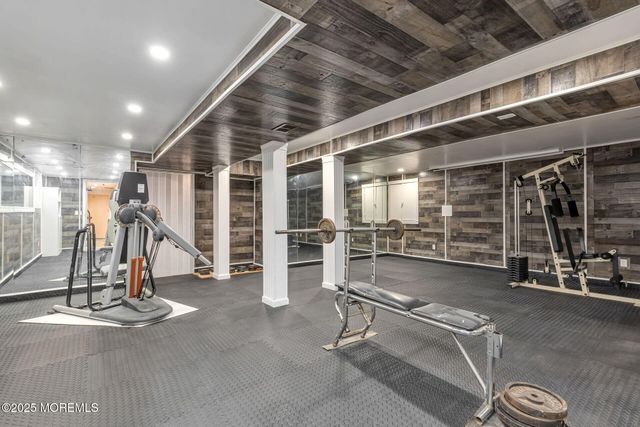 14 Schanck Road, Holmdel, NJ 07733