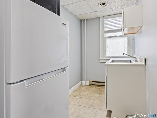 21 Holmes Avenue, Waterbury, CT 06710