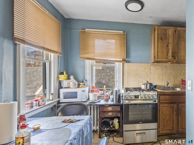 21 Holmes Avenue, Waterbury, CT 06710