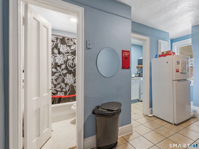 21 Holmes Avenue, Waterbury, CT 06710