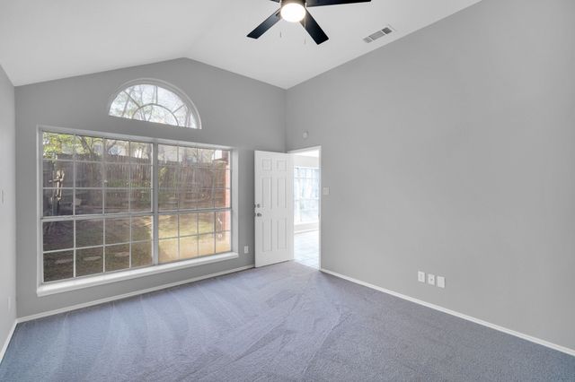 324 Faircrest Drive, Arlington, TX 76018