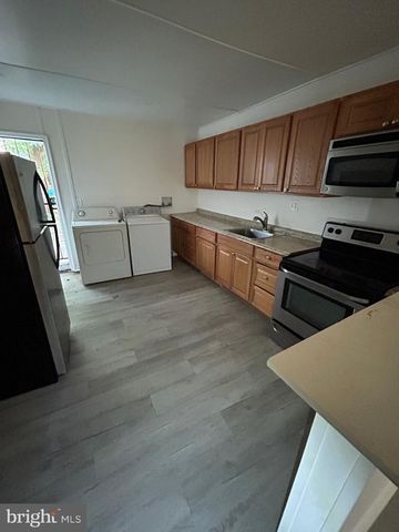 2512 FREDERICK AVE, Baltimore, MD 21223