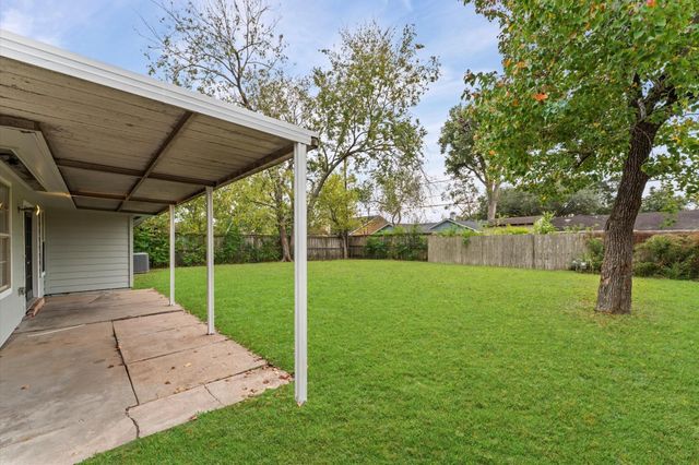 7007 Carvel Lane, Houston, TX 77074