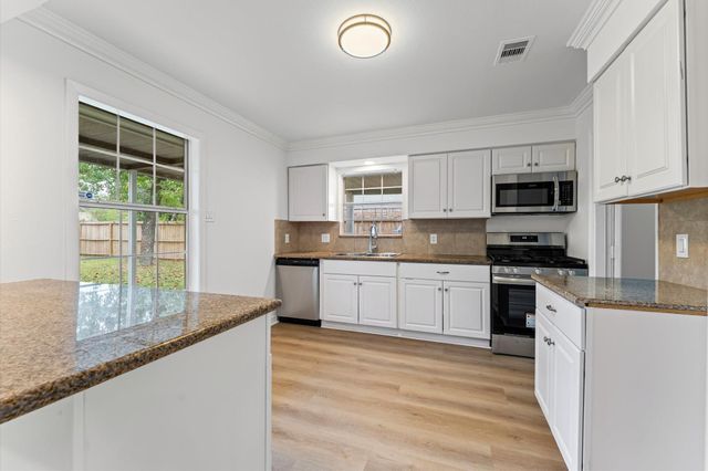 7007 Carvel Lane, Houston, TX 77074