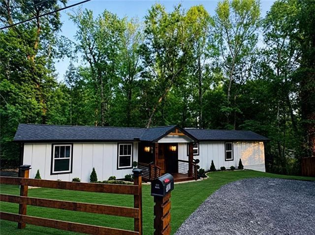 2363 Hi Roc Circle NE, Conyers, GA 30012