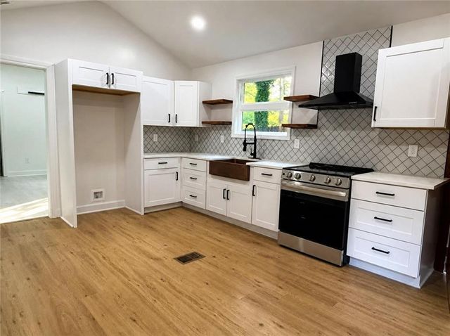 2363 Hi Roc Circle NE, Conyers, GA 30012