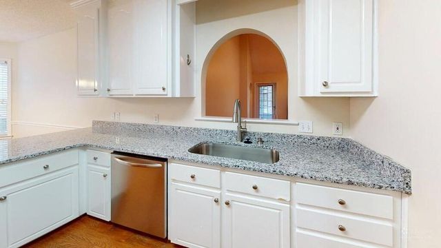 110 Princeton Dr., Dothan, AL 36301