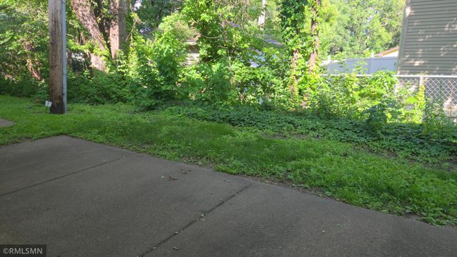 341 Winifred Street E, Saint Paul, MN 55107