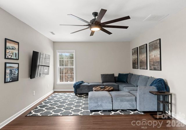 8022 Silver Jade Lane, Denver, NC 28037