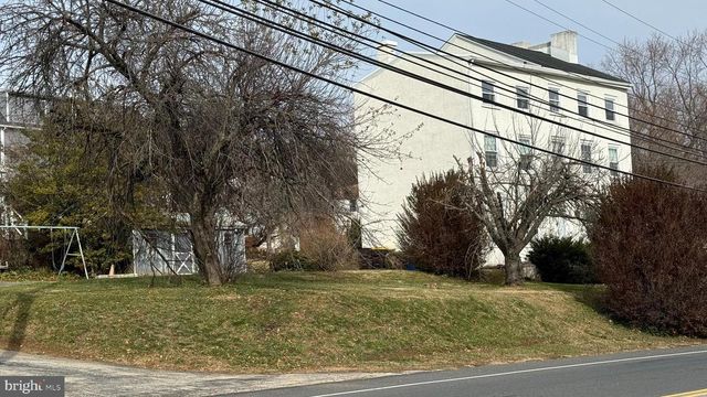 281 E MATSONFORD RD, Conshohocken, PA 19428