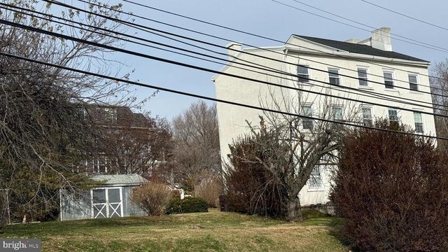 281 E MATSONFORD RD, Conshohocken, PA 19428