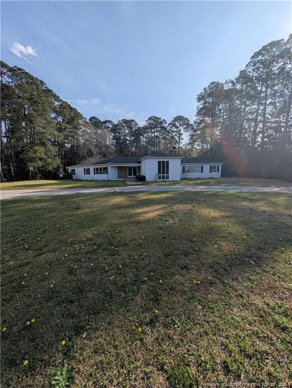 1503 Lake View S Road, Fairmont, NC 28340