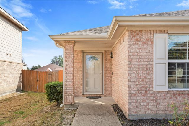 2036 Moonlight Trail, Heartland, TX 75126