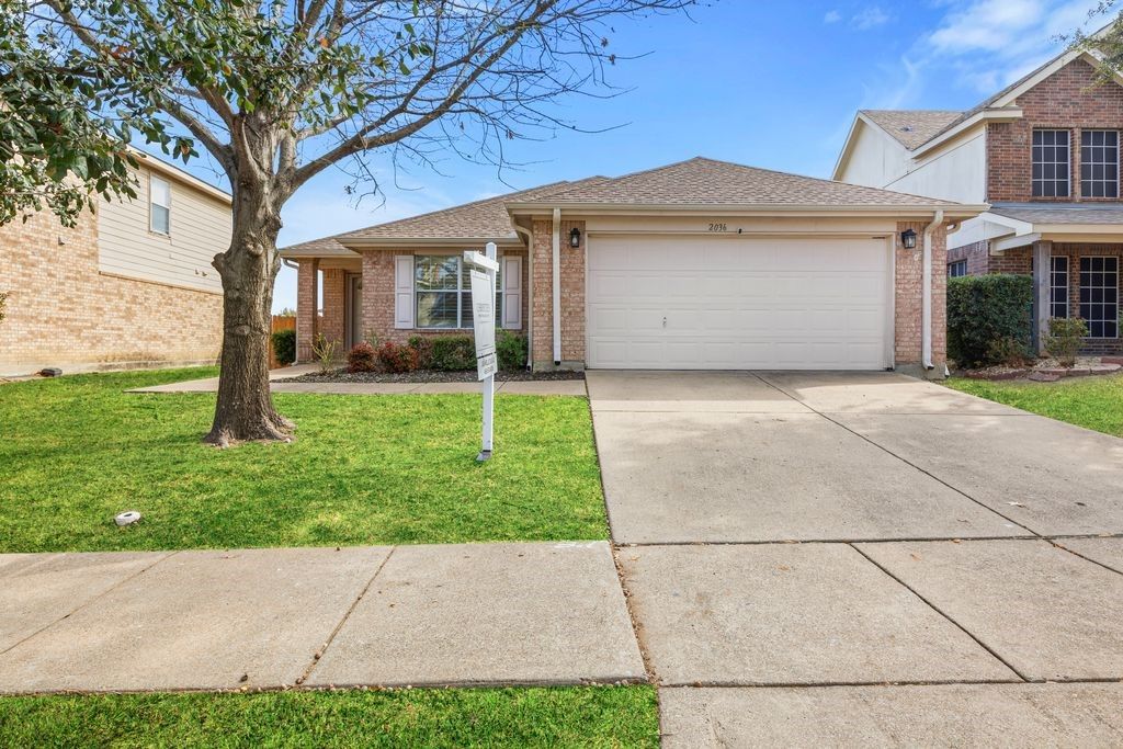 2036 Moonlight Trail, Heartland, TX 75126