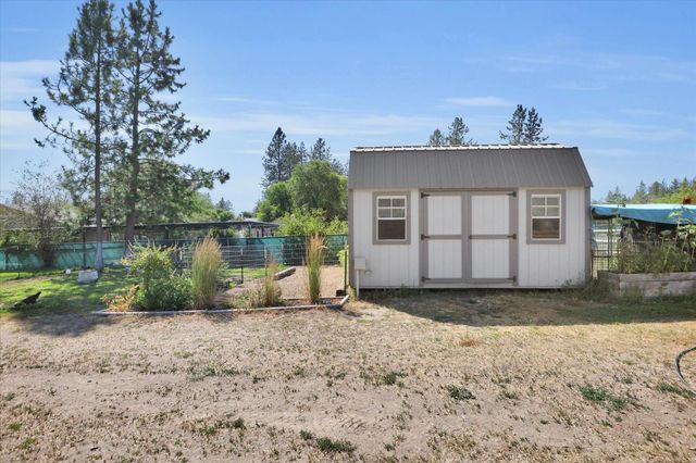10946 W Sagewood Rd, Nine Mile Falls, WA 99026