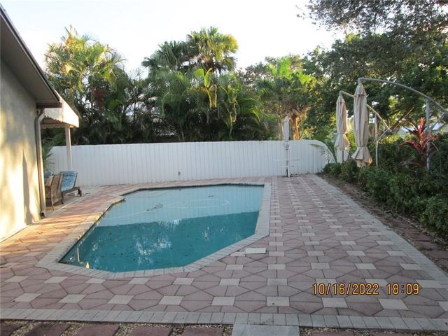 11538 SW 55th Court, Cooper City, FL 33330