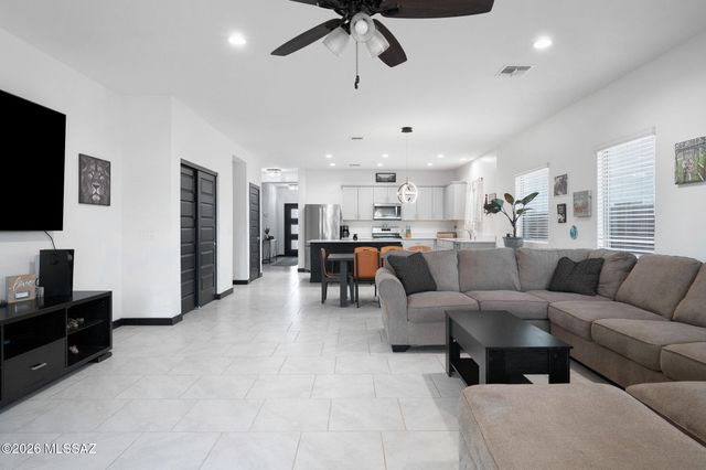 12455 W Gini Lane, Marana, AZ 85653