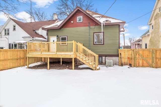 1037 N 8TH Street, Springfield, IL 62702