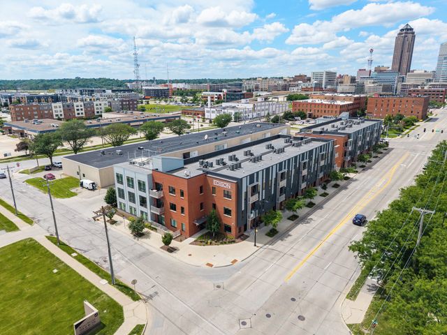 450 SW 7th Street 104, Des Moines, IA 50309