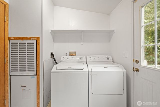 20481 Stephen Drive NE, Kingston, WA 98346