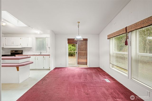 20481 Stephen Drive NE, Kingston, WA 98346