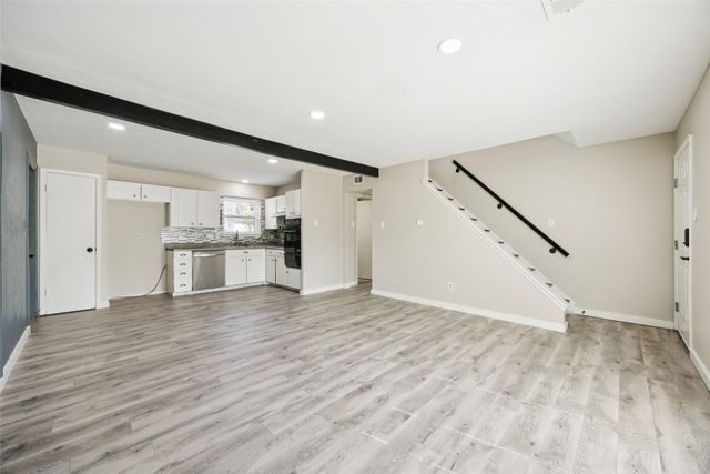 702 Shelmar Drive, Euless, TX 76039