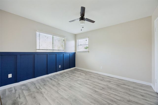 702 Shelmar Drive, Euless, TX 76039