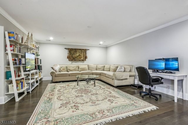 11 Concord Ct, Warren Twp., NJ 07059