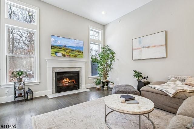 11 Concord Ct, Warren Twp., NJ 07059