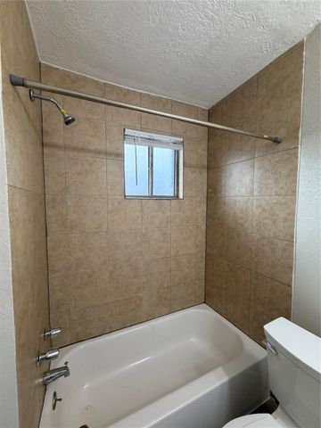 4811 Oakland Street 6, Houston, TX 77023